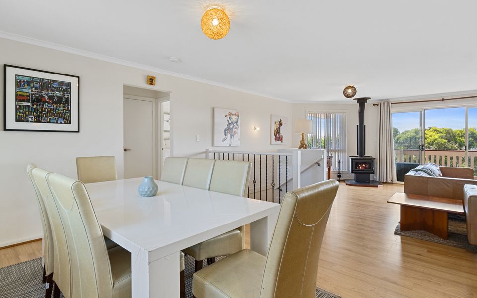 Valley Views – 11 Woodgate Road