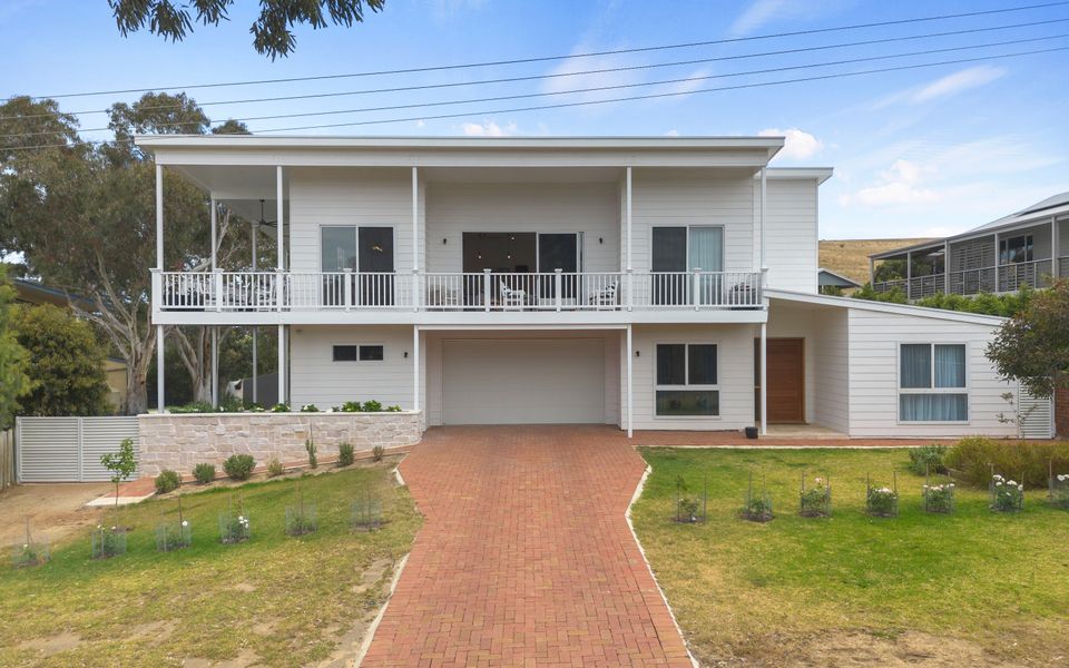 The White House – 6 Bennett Street