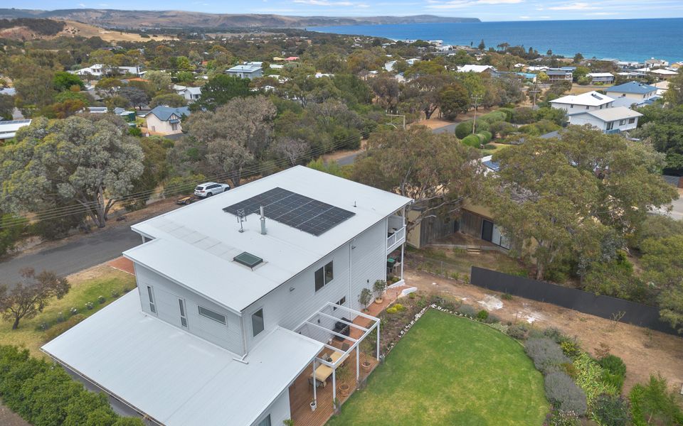 The White House – 6 Bennett Street