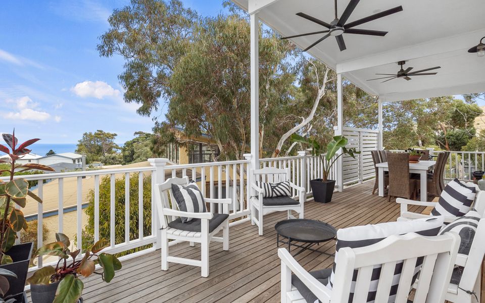 The White House – 6 Bennett Street