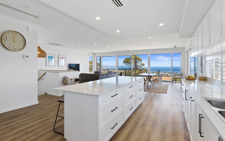 Norman Views – 20 Panorama Crescent