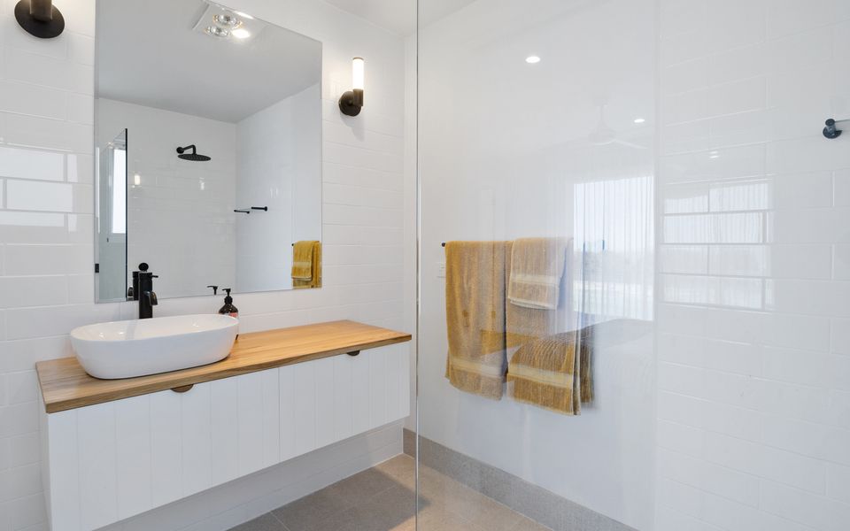 Norman Views – 20 Panorama Crescent