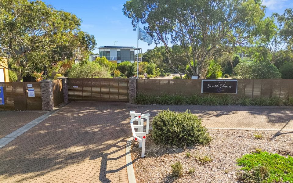 South Shores Villa 12