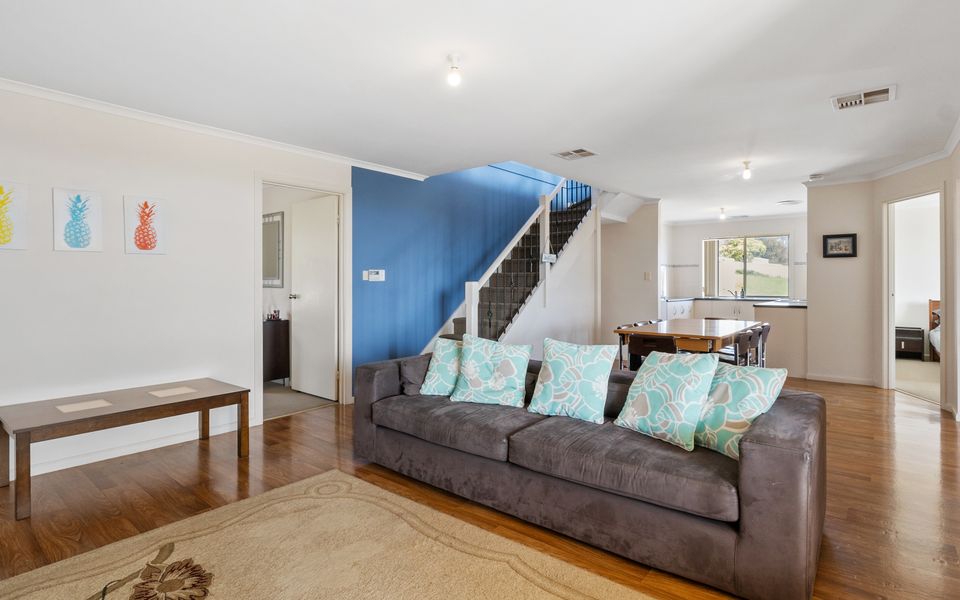 Baywatch – 8 James Drive, CARRICKALINGA