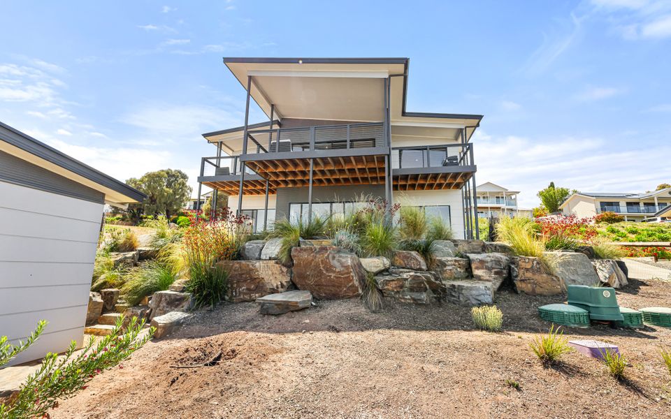 Ocean Heights – 27 Stacey Drive