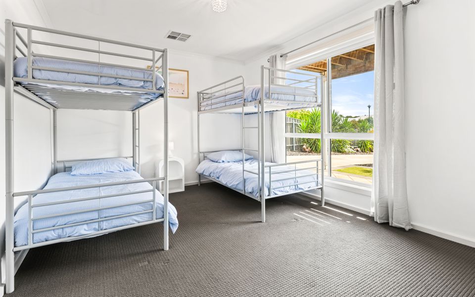 10 Hobart Road, Normanville