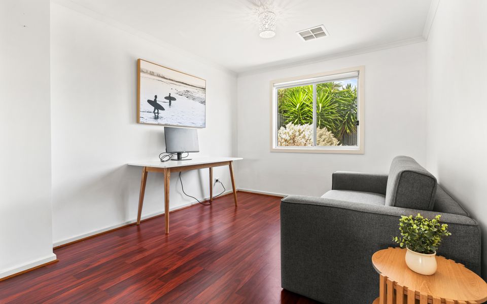 10 Hobart Road, Normanville