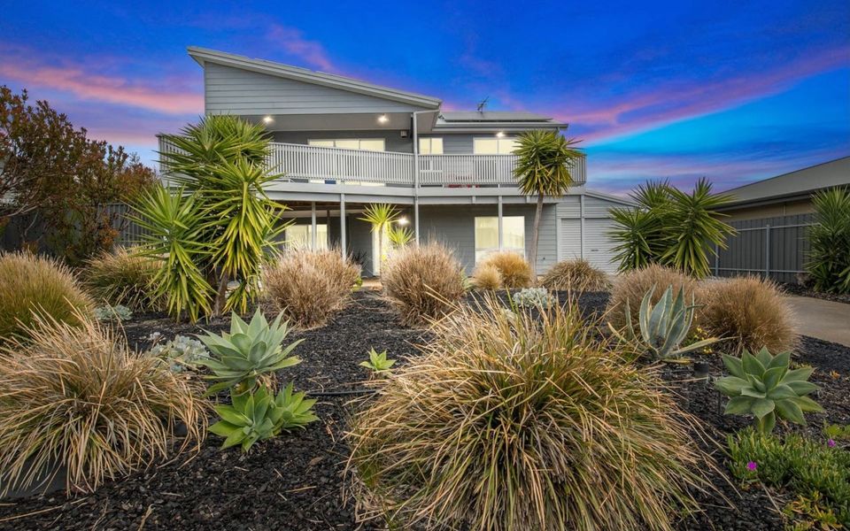 10 Hobart Road, Normanville