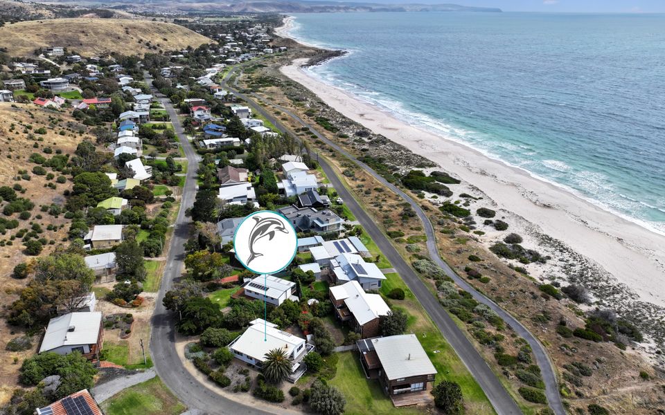 At The Beach – 54 Elizabeth Crescent