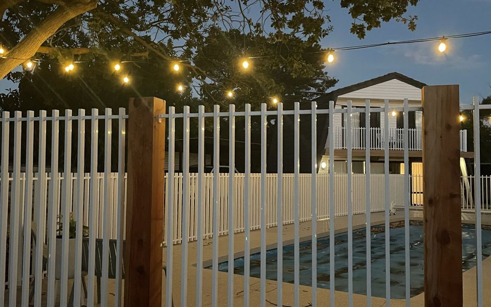 The Coastal Oak – 1 Sunset Drive