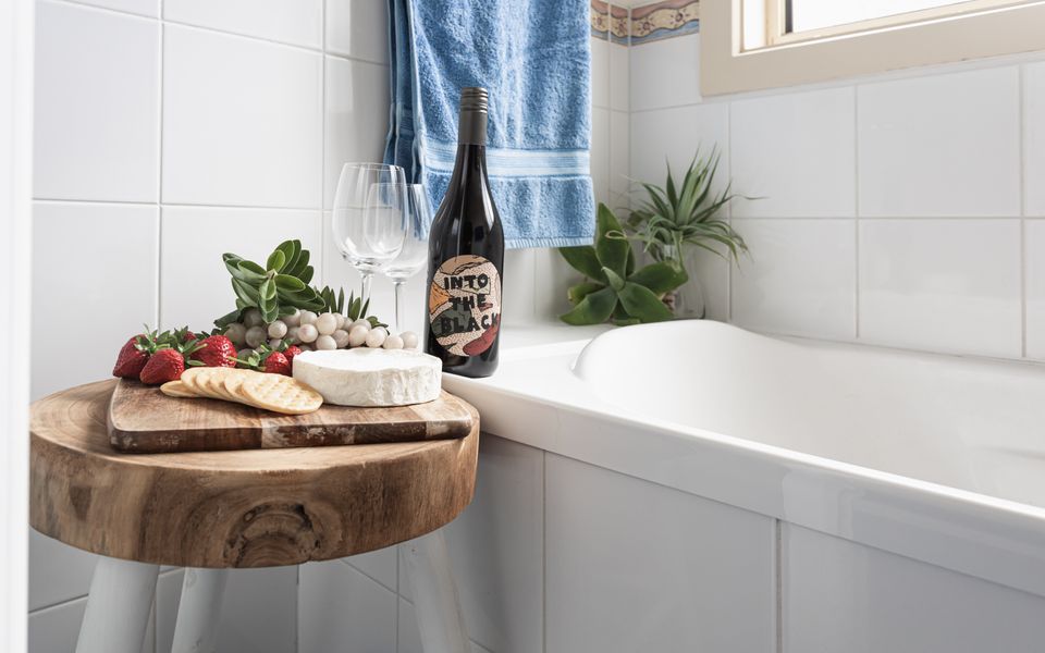 Carrawaves – 73 LaRonde