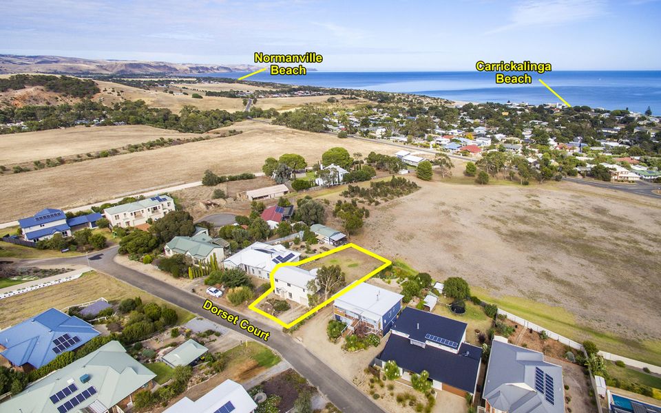 Carrie’d Away – 9 Dorset Court