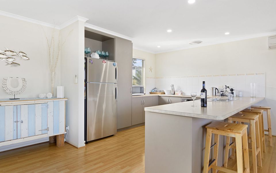 Carrie’d Away – 9 Dorset Court