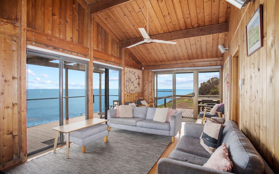 Cliffs End Beach Shack – 105 Gold Coast Drive