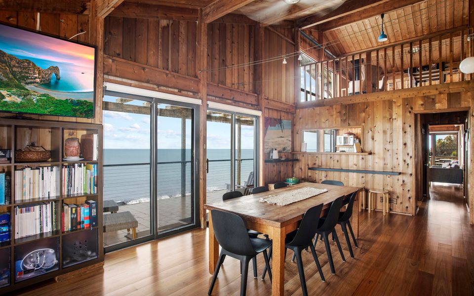 Cliffs End Beach Shack – 105 Gold Coast Drive
