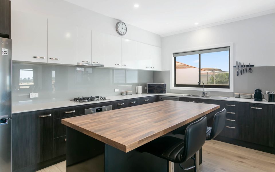 Fairway 1 – 9/19 Troon Drive