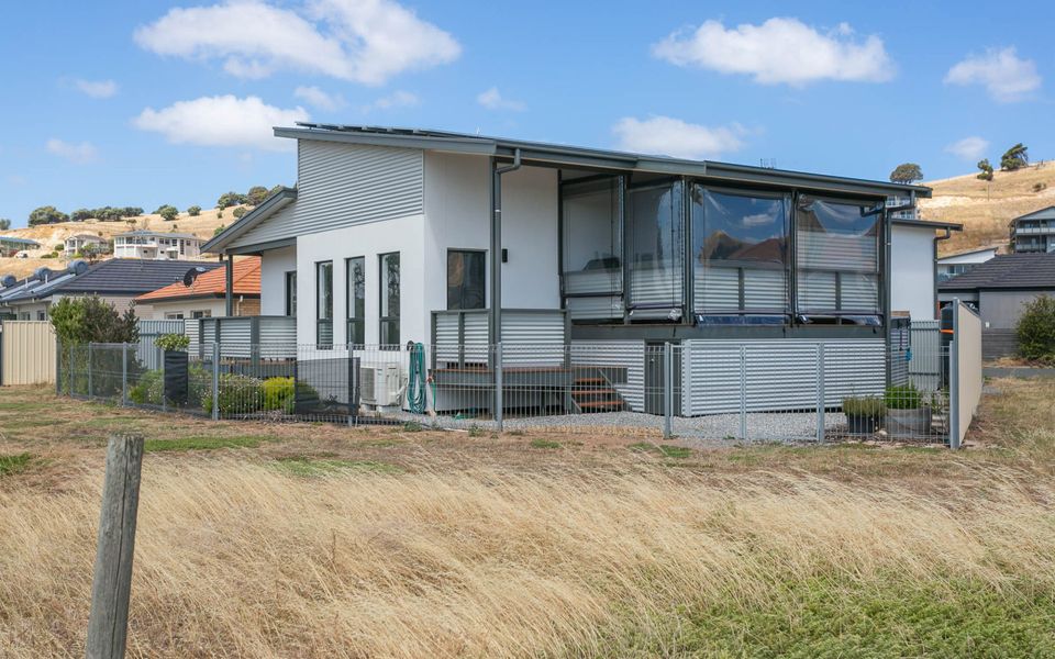 Fairway 1 – 9/19 Troon Drive