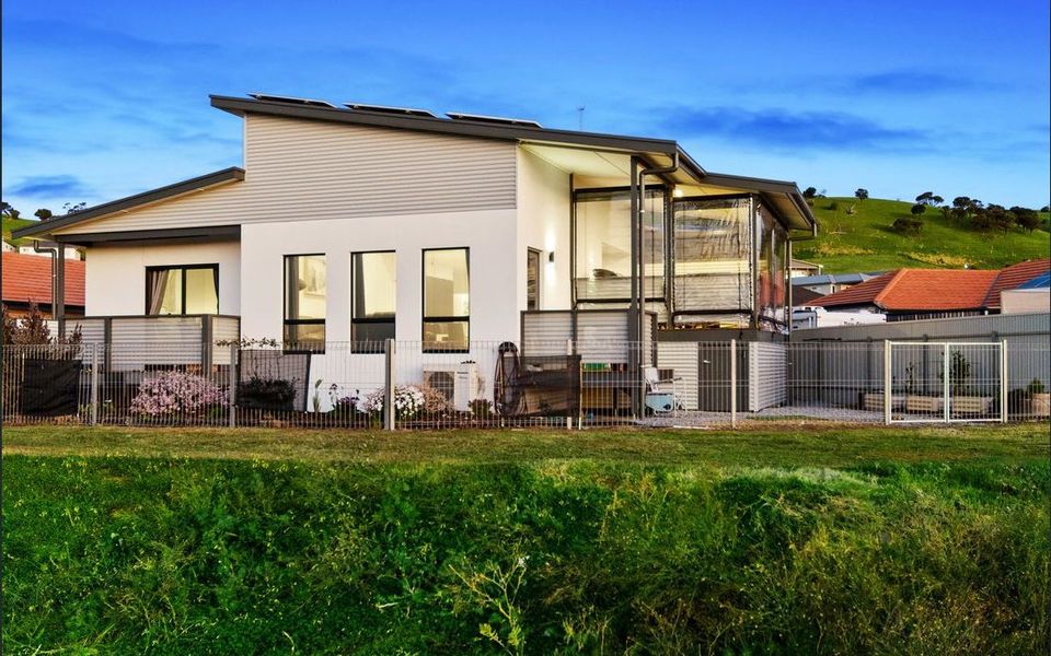 Fairway 1 – 9/19 Troon Drive