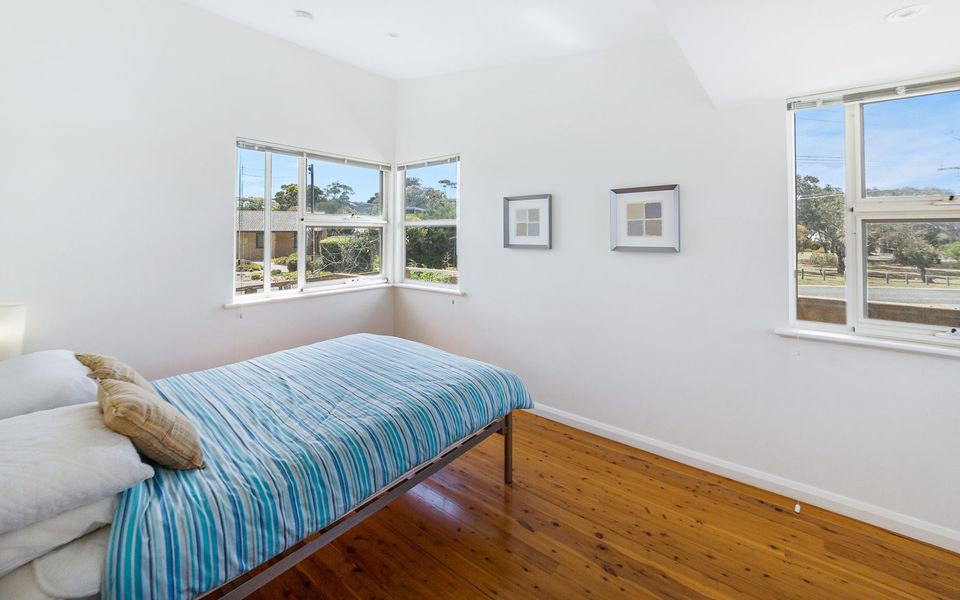 Lewis Retreat – 40 Lewis Road