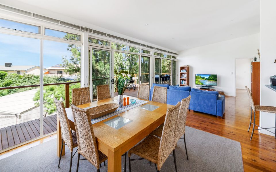 Lewis Retreat – 40 Lewis Road