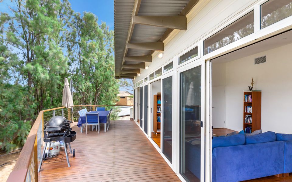 Lewis Retreat – 40 Lewis Road