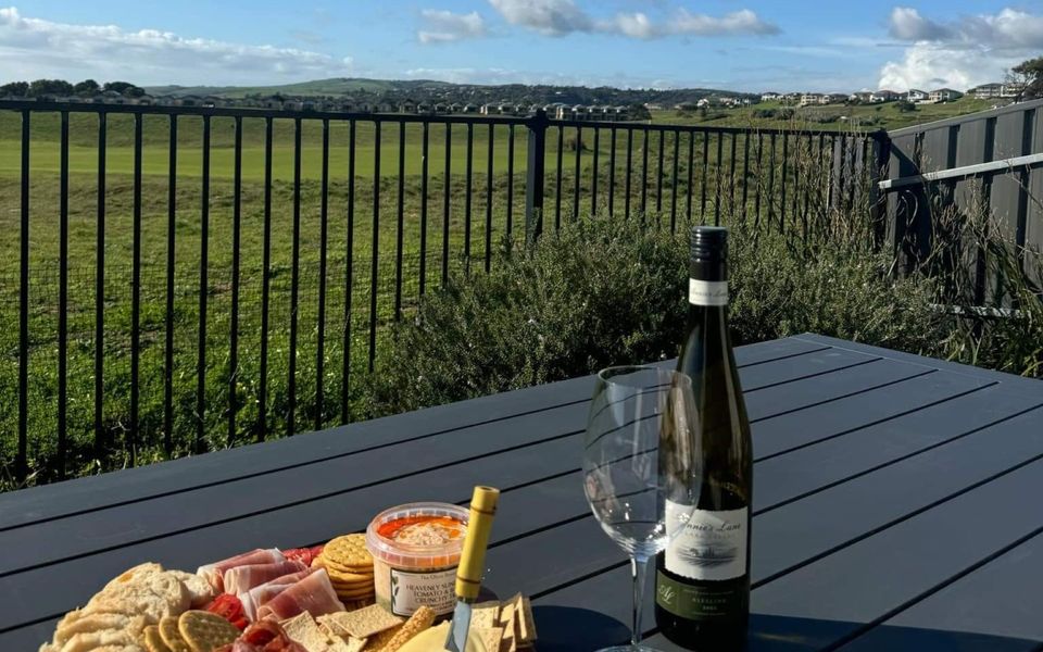 Putters Paradise – 25/30 Troon Drive