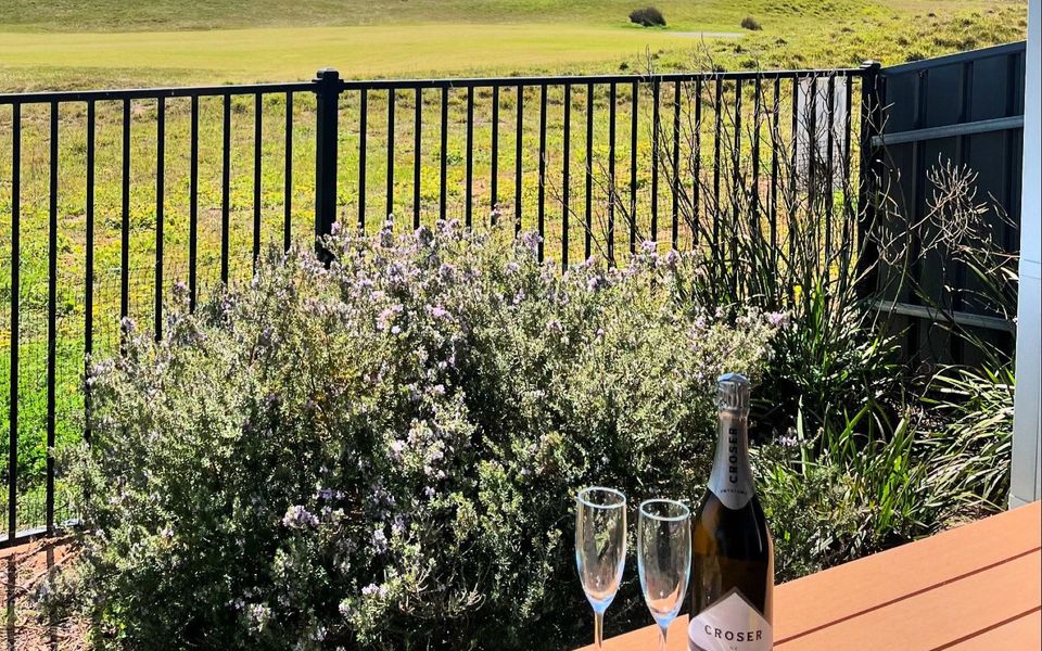 Putters Paradise – 25/30 Troon Drive