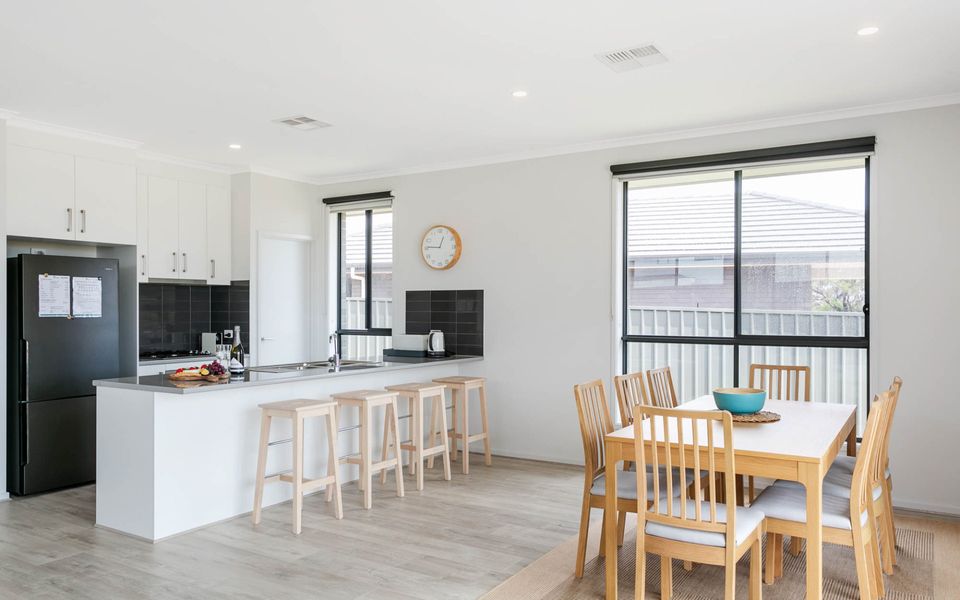 Putters Paradise – 25/30 Troon Drive