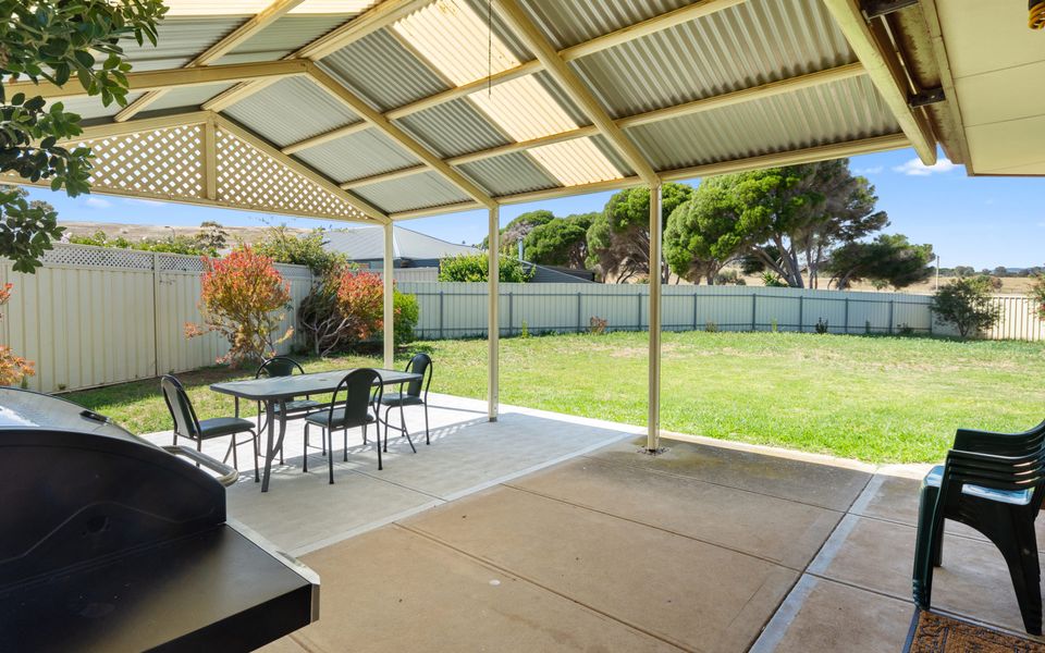 Pets at the Beach – 8 Marto Court