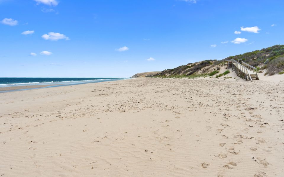 Pets at the Beach – 8 Marto Court