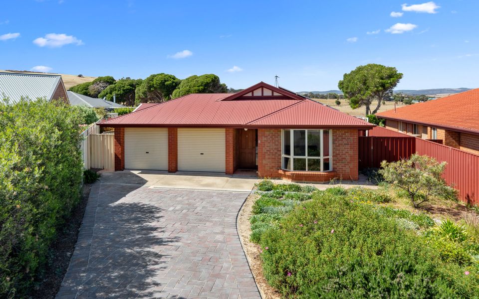 Pets at the Beach – 8 Marto Court