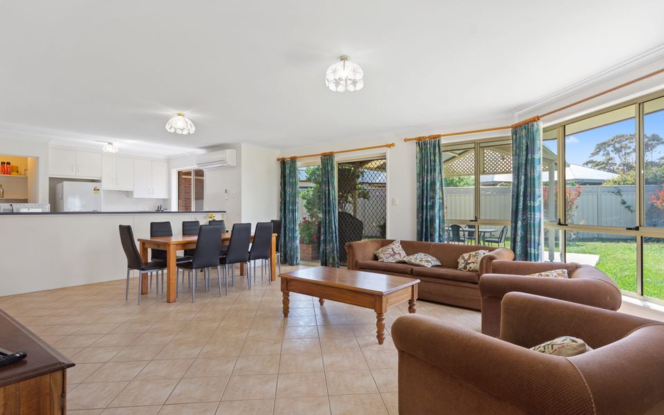 Pets at the Beach – 8 Marto Court