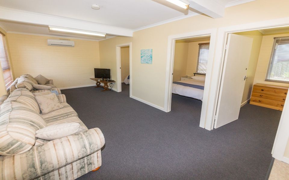 Sandy Feet – 31 Gold Coast Drive