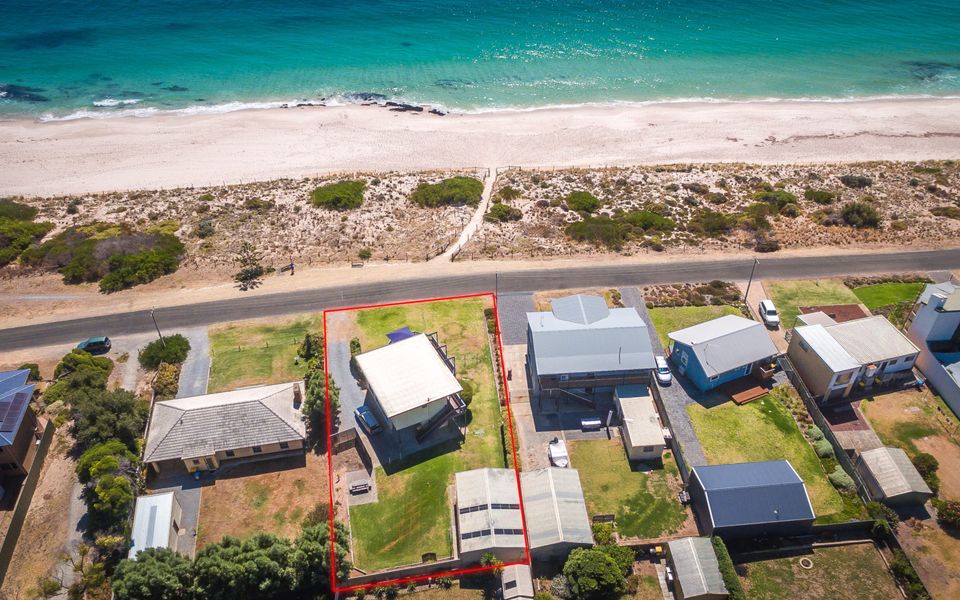 Sandy Feet – 31 Gold Coast Drive