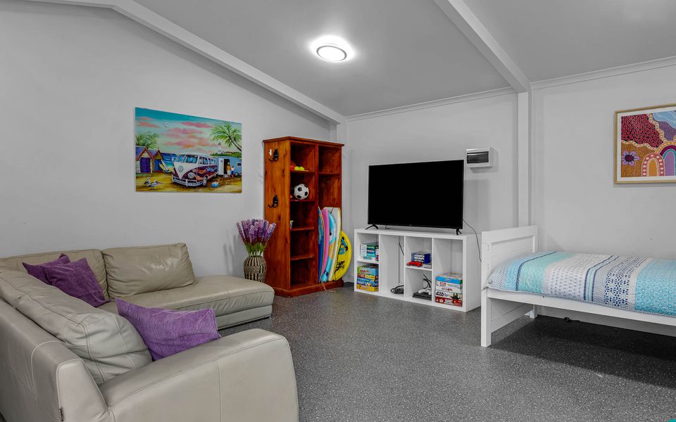 Silvers Anchor – 2 Bennett Street