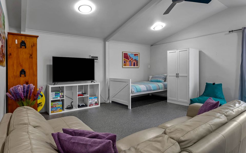 Silvers Anchor – 2 Bennett Street