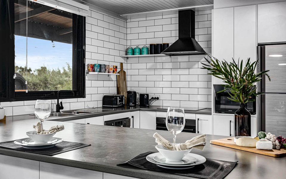 Silvers Anchor – 2 Bennett Street