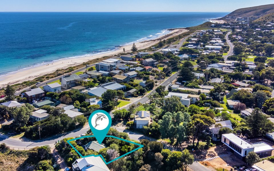 Socks ‘n’ Sandals – 34 Riverview Drive