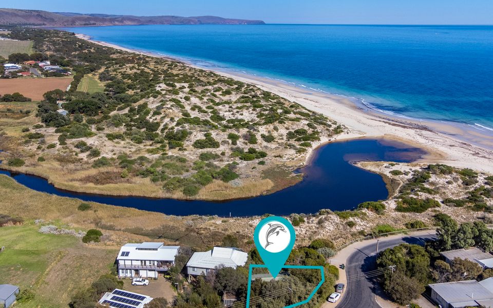 Socks ‘n’ Sandals – 34 Riverview Drive