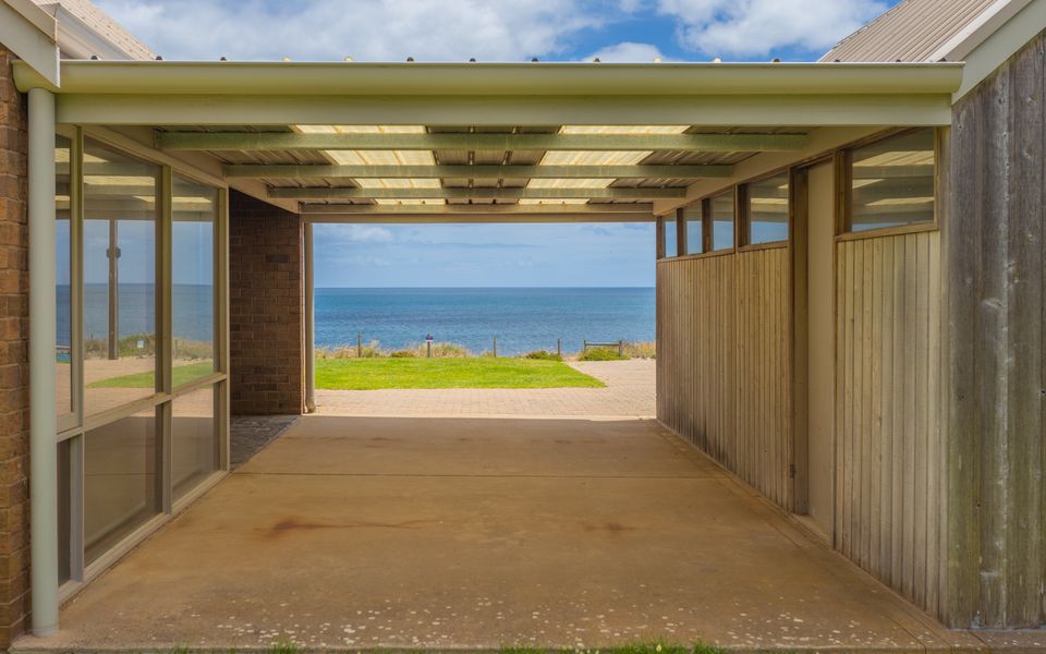 South Beach House – 11 Gold Coast Drive