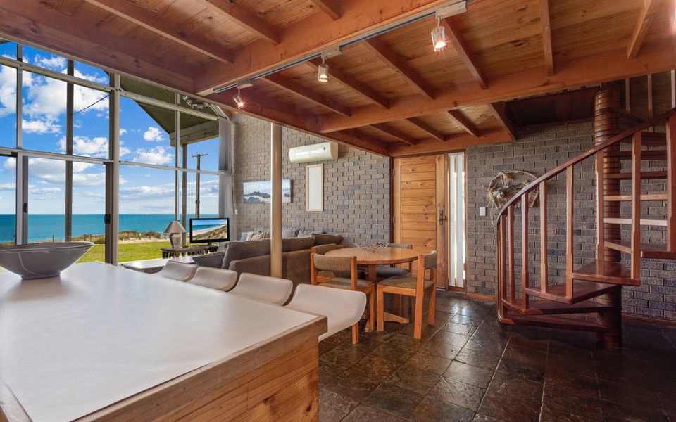 South Beach House – 11 Gold Coast Drive