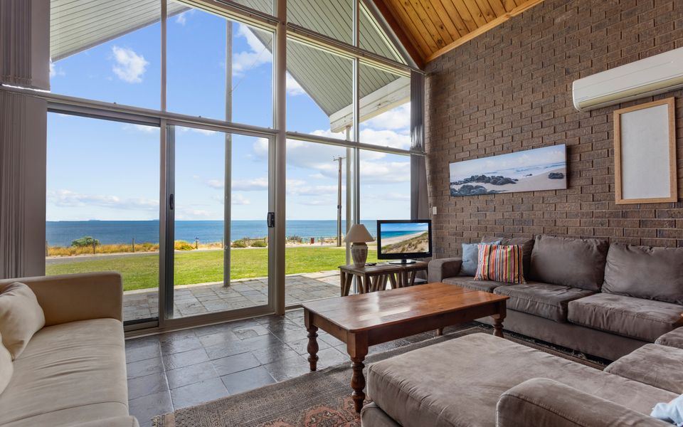 South Beach House – 11 Gold Coast Drive