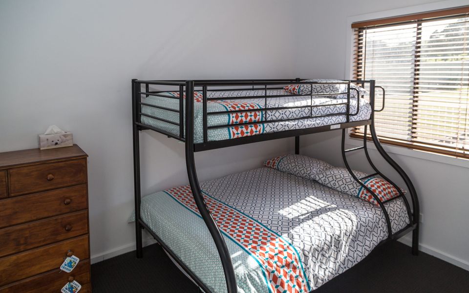 Stunning on Stacey – 42 Stacey Drive