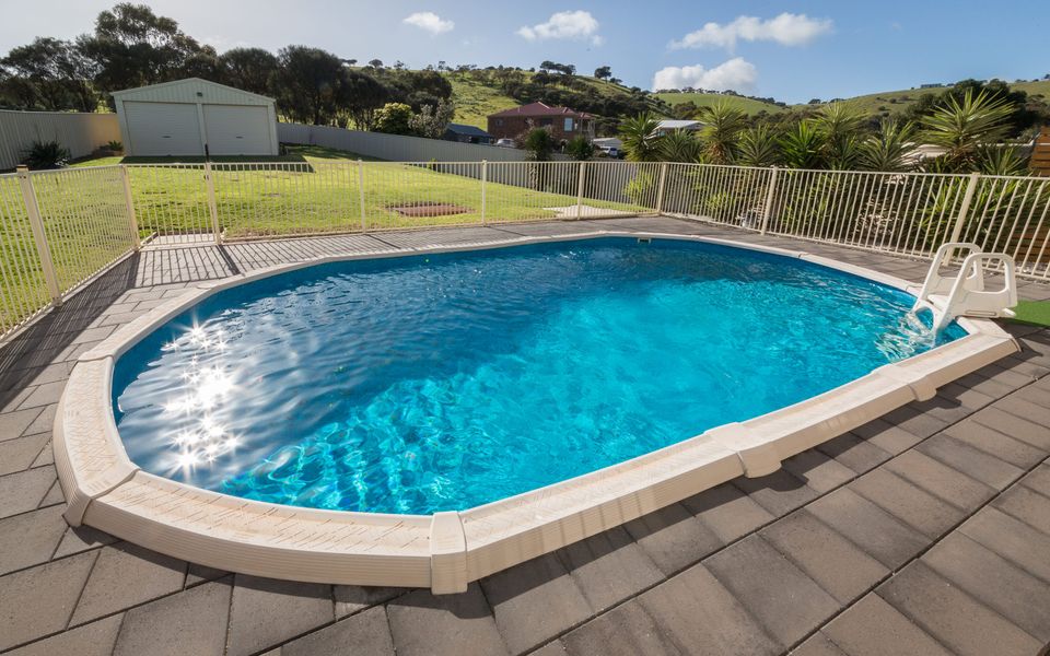 Stunning on Stacey – 42 Stacey Drive