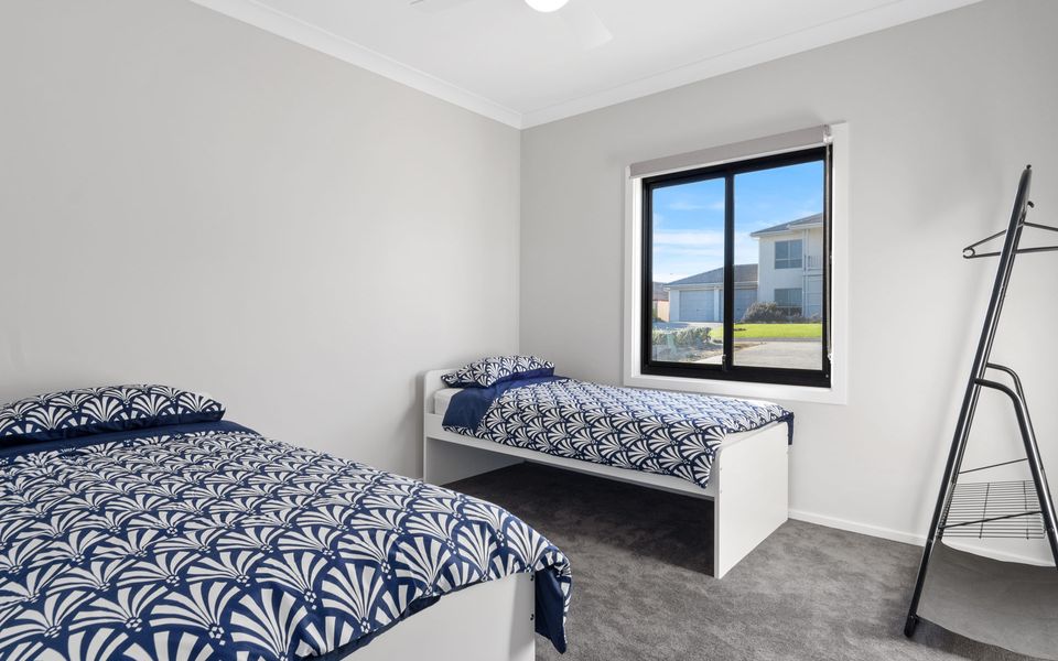 Sunset Horizon @ Lady Bay – 8 Huntingdale Drive