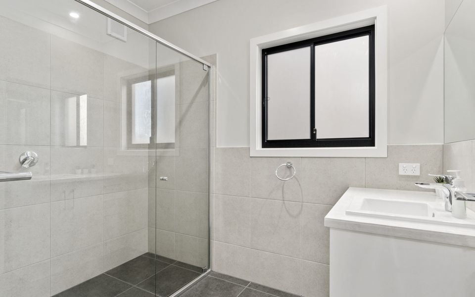 Sunset Horizon @ Lady Bay – 8 Huntingdale Drive