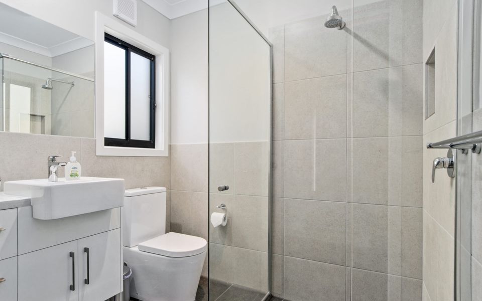 Sunset Horizon @ Lady Bay – 8 Huntingdale Drive