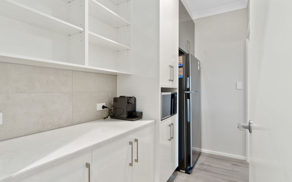 Sunset Horizon @ Lady Bay – 8 Huntingdale Drive