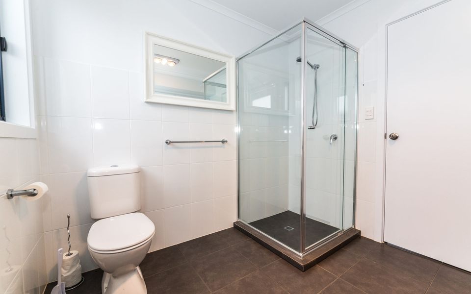 Tee Two on Troon – 21/30 Troon Drive