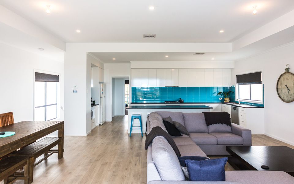 Tee Two on Troon – 21/30 Troon Drive